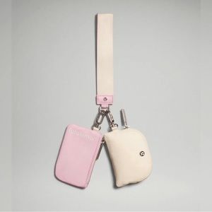 DUAL POUCH LULU LEMON *BRAND NEW WITH TAGS*